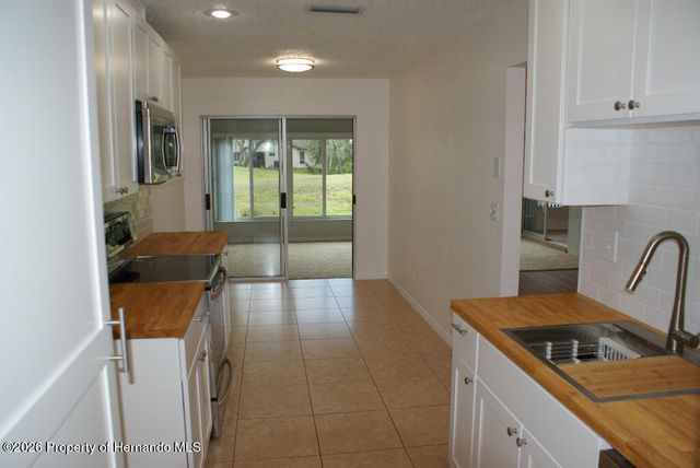 7445 Crestwood Drive, Weeki Wachee, FL 34613