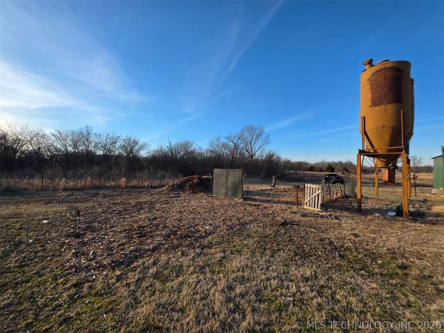 13285 S Oktaha Road W, Oktaha, OK 74450