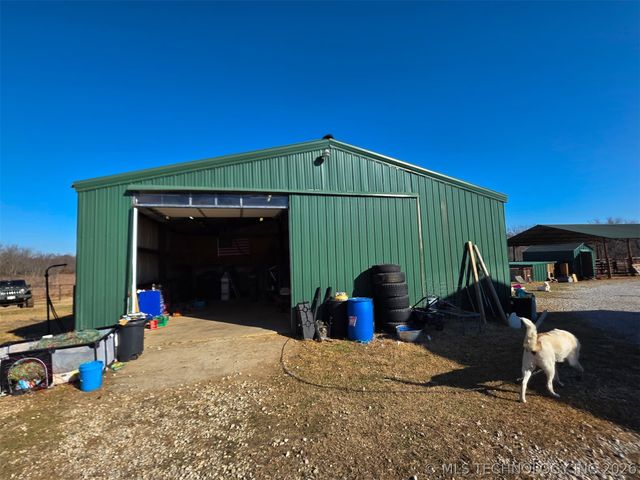 13285 S Oktaha Road W, Oktaha, OK 74450