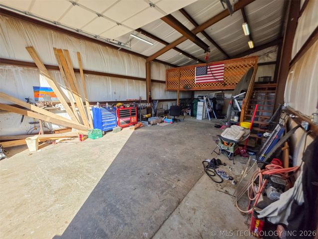 13285 S Oktaha Road W, Oktaha, OK 74450