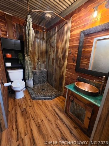 13285 S Oktaha Road W, Oktaha, OK 74450