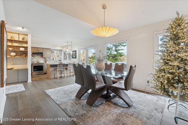 4.5 Locust Lane, Lansing, MI 48911