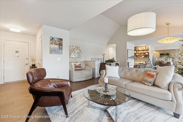 4.5 Locust Lane, Lansing, MI 48911