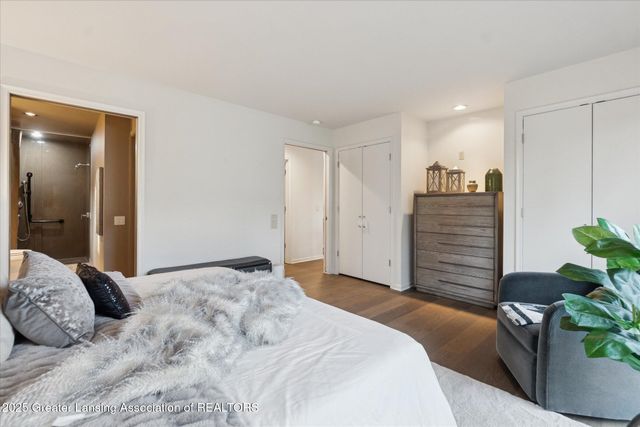 4.5 Locust Lane, Lansing, MI 48911