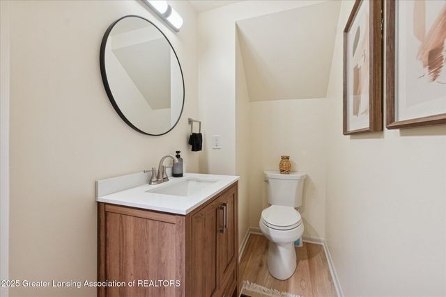 4.5 Locust Lane, Lansing, MI 48911