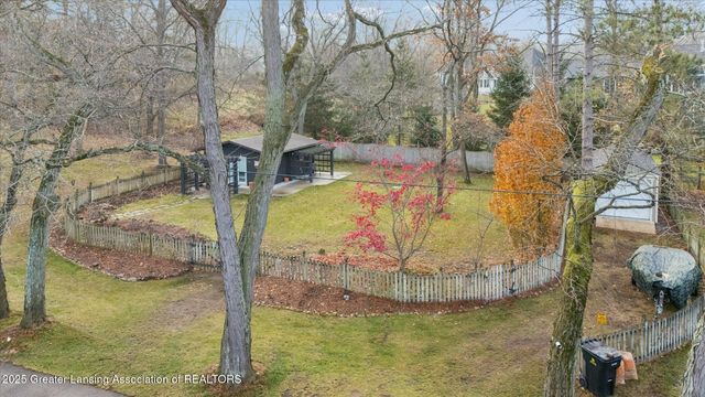 4.5 Locust Lane, Lansing, MI 48911