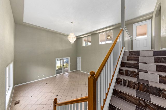 842 W 14th Street, Medford, OR 97501