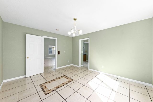 842 W 14th Street, Medford, OR 97501