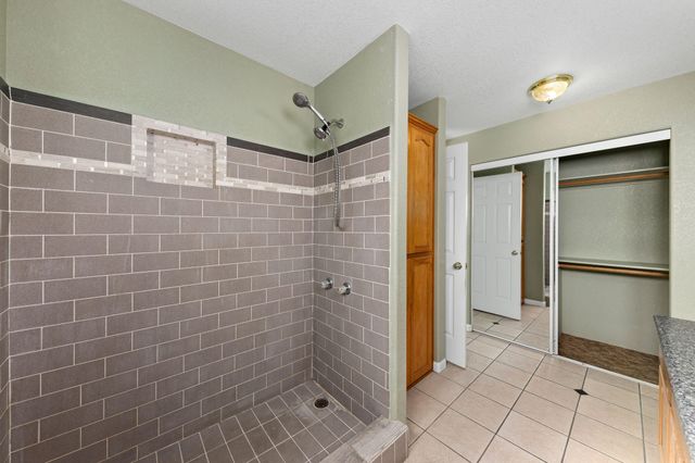 842 W 14th Street, Medford, OR 97501