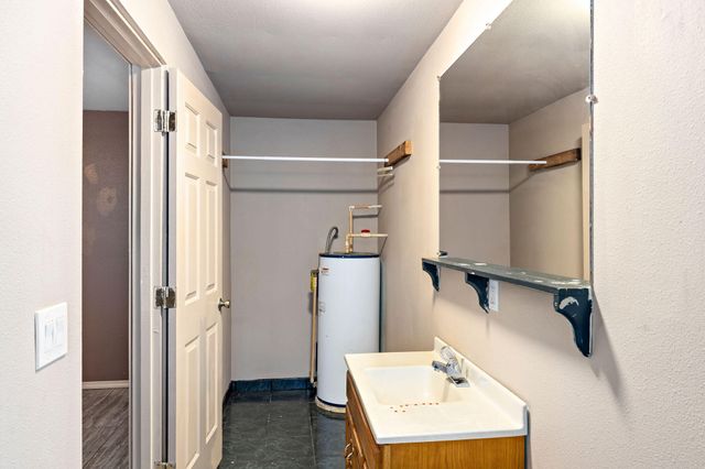 842 W 14th Street, Medford, OR 97501