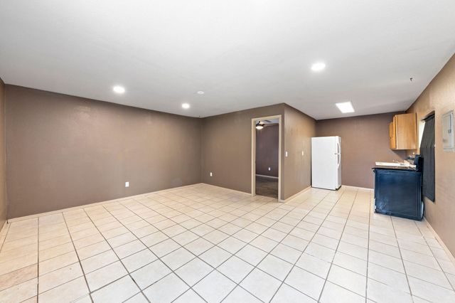 842 W 14th Street, Medford, OR 97501