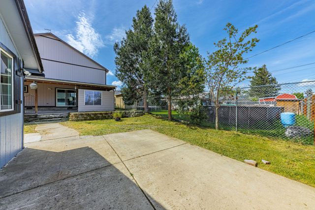842 W 14th Street, Medford, OR 97501