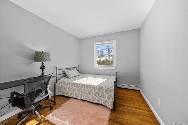 165 5th Street, Saint James, NY 11780