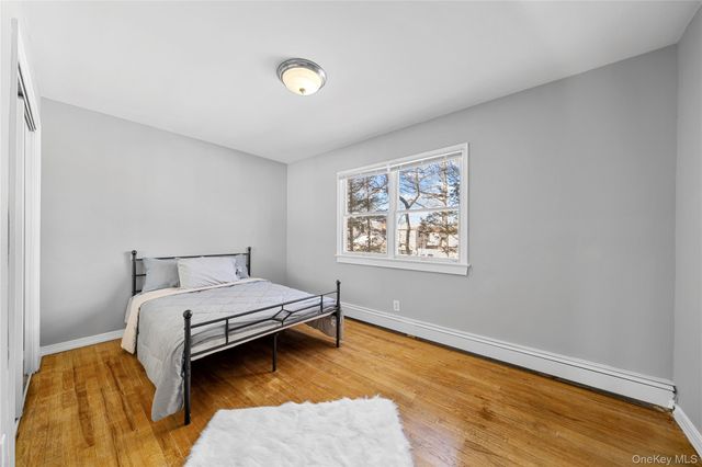 165 5th Street, Saint James, NY 11780