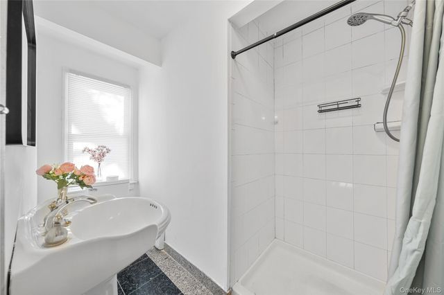 165 5th Street, Saint James, NY 11780