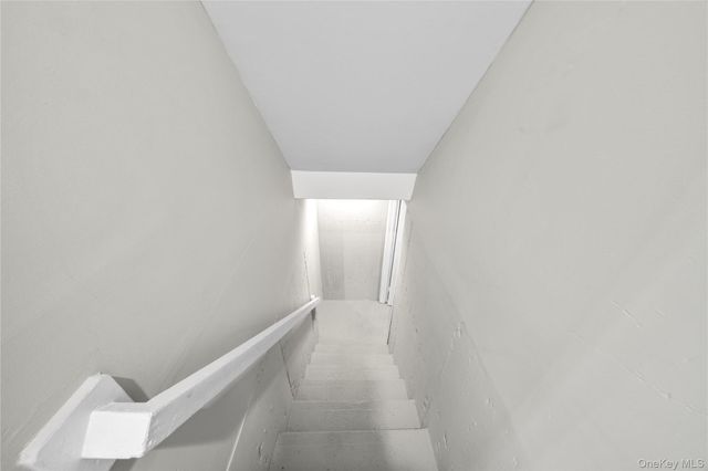 165 5th Street, Saint James, NY 11780