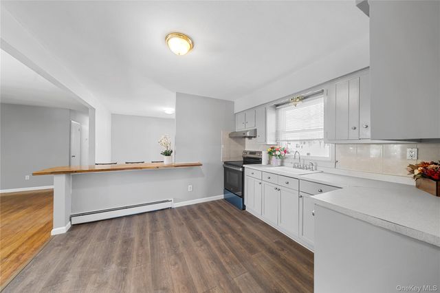 165 5th Street, Saint James, NY 11780