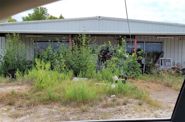 10455 Fm 1960 E, Dayton, TX 77535