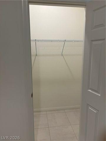 101 Silver Run Lane, Las Vegas, NV 89138