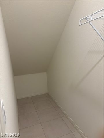 101 Silver Run Lane, Las Vegas, NV 89138