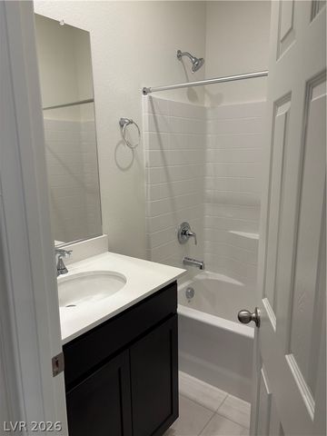 101 Silver Run Lane, Las Vegas, NV 89138