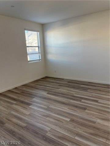 101 Silver Run Lane, Las Vegas, NV 89138