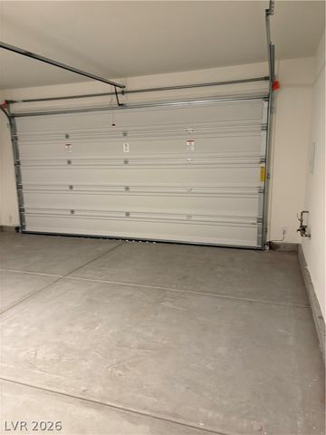 101 Silver Run Lane, Las Vegas, NV 89138