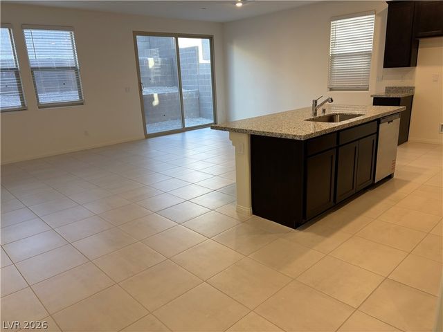 101 Silver Run Lane, Las Vegas, NV 89138