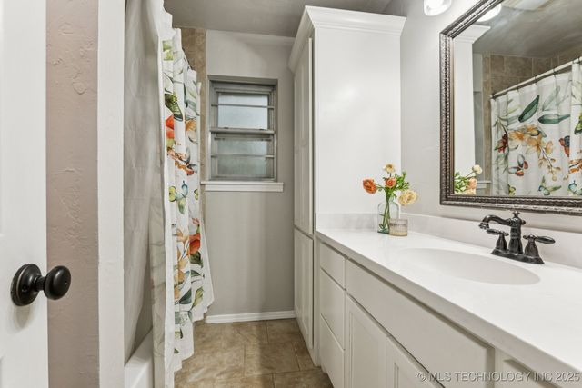 10632 E Dogwood Court, Claremore, OK 74019