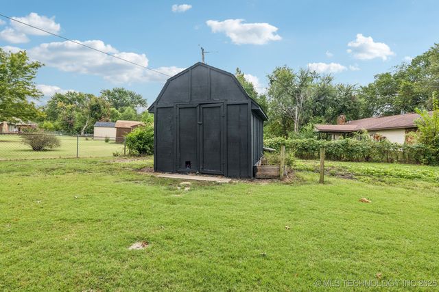 10632 E Dogwood Court, Claremore, OK 74019