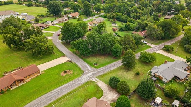 10632 E Dogwood Court, Claremore, OK 74019