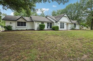 10632 E Dogwood Court, Claremore, OK 74019
