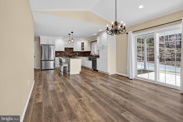 2021 EVERGREEN DR, Tamaqua, PA 18252