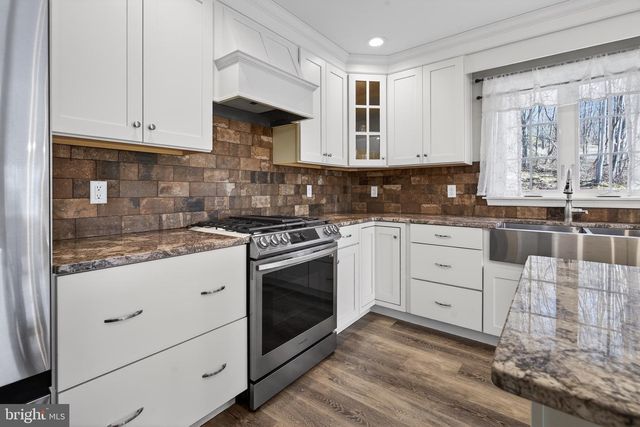 2021 EVERGREEN DR, Tamaqua, PA 18252