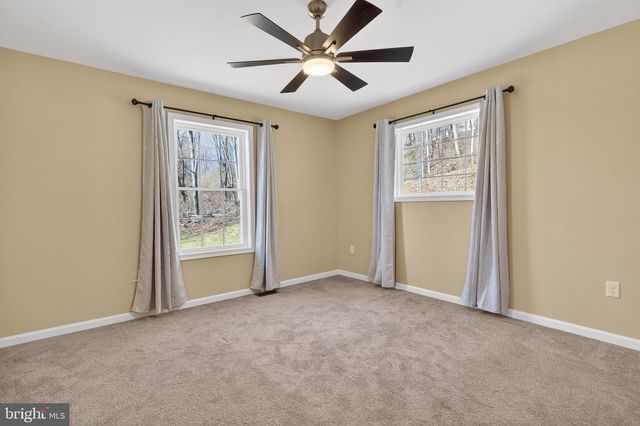 2021 EVERGREEN DR, Tamaqua, PA 18252