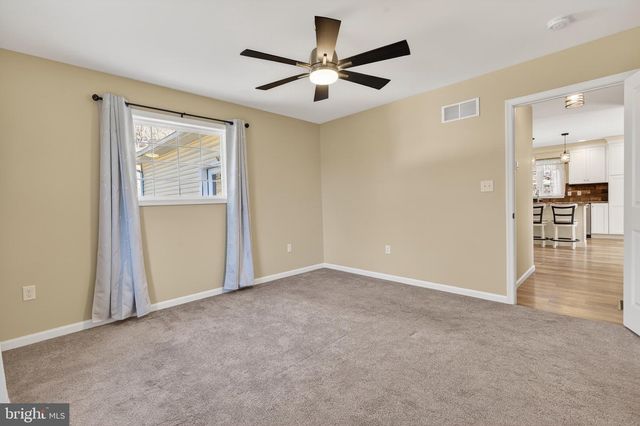 2021 EVERGREEN DR, Tamaqua, PA 18252