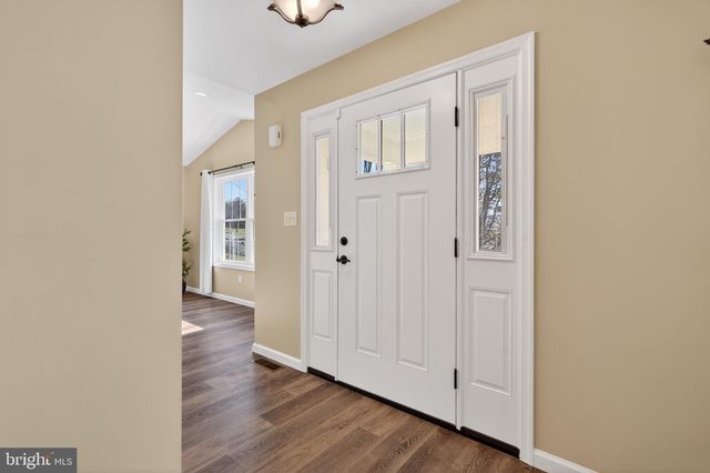 2021 EVERGREEN DR, Tamaqua, PA 18252