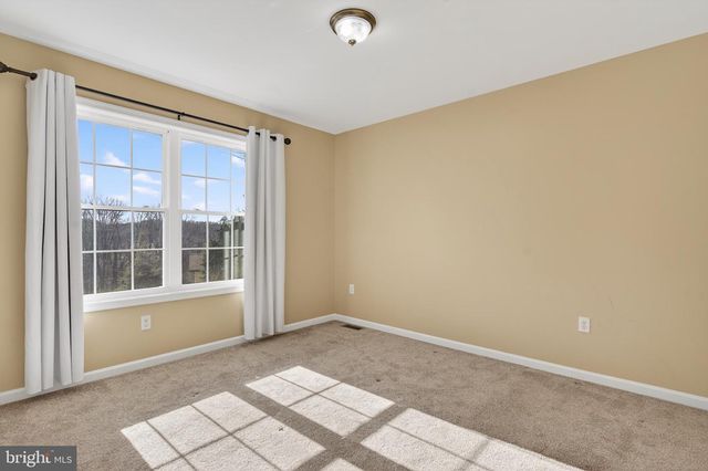 2021 EVERGREEN DR, Tamaqua, PA 18252