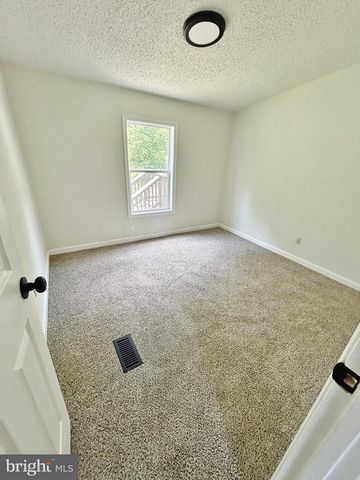 130 CRANES GAP RD, Carlisle, PA 17013
