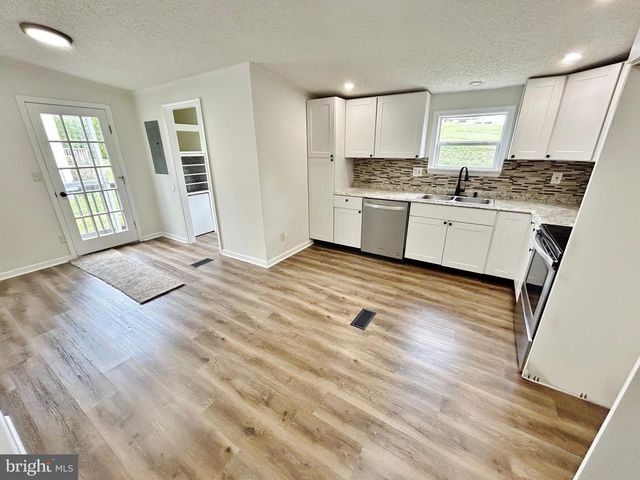 130 CRANES GAP RD, Carlisle, PA 17013