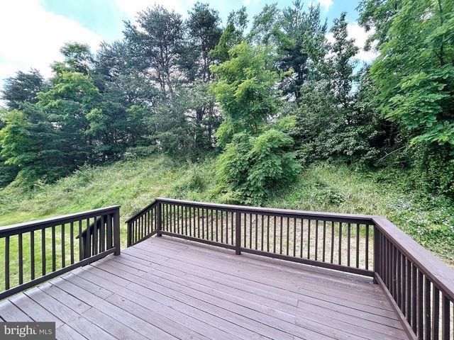 130 CRANES GAP RD, Carlisle, PA 17013