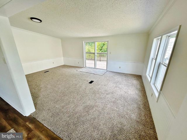 130 CRANES GAP RD, Carlisle, PA 17013