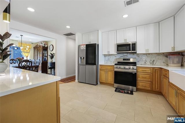1511 Essex Avenue, Linden, NJ 07036