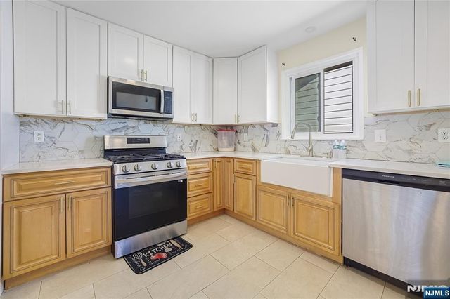 1511 Essex Avenue, Linden, NJ 07036