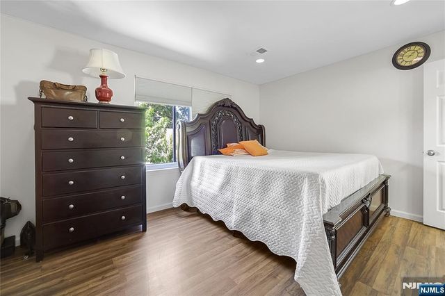 1511 Essex Avenue, Linden, NJ 07036