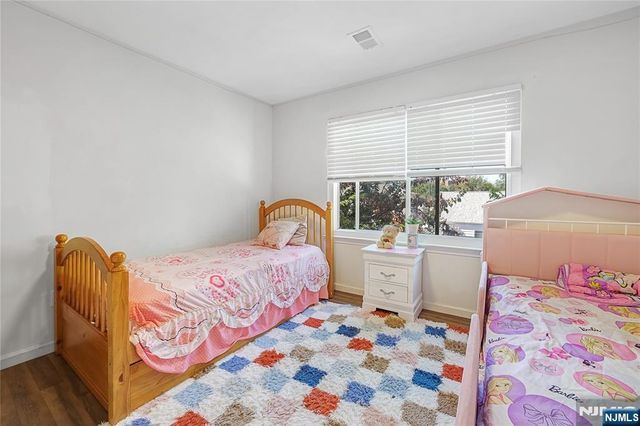 1511 Essex Avenue, Linden, NJ 07036