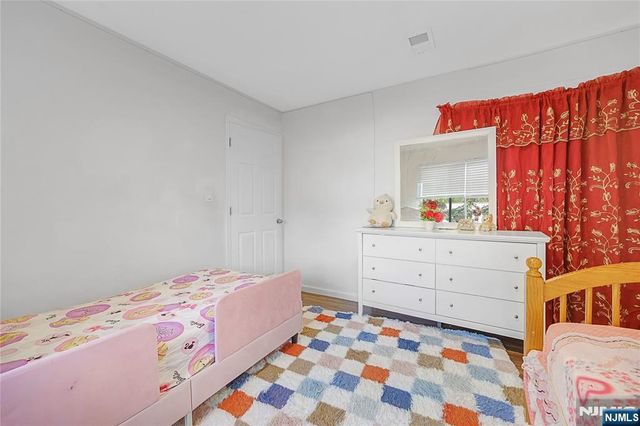 1511 Essex Avenue, Linden, NJ 07036