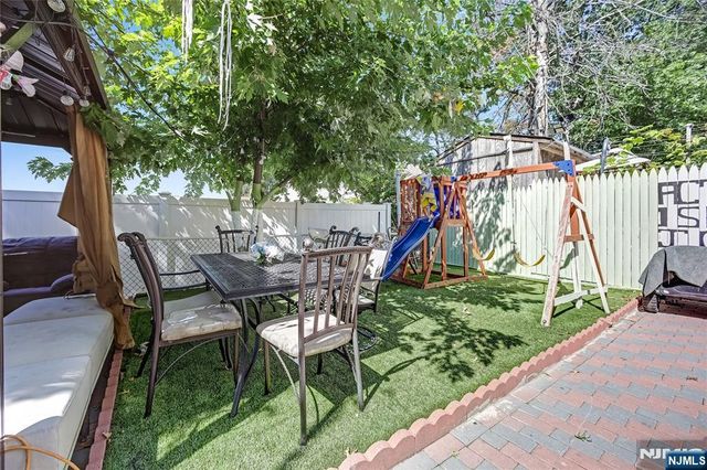 1511 Essex Avenue, Linden, NJ 07036