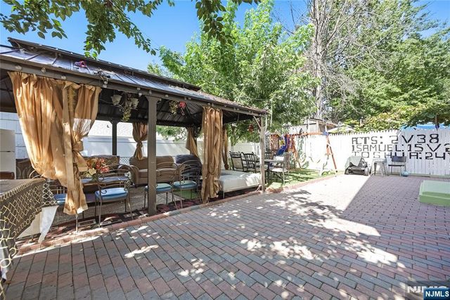 1511 Essex Avenue, Linden, NJ 07036