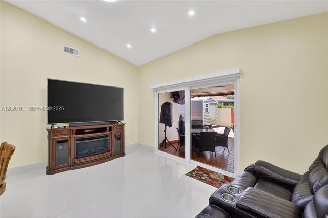 12718 NW 6th Ln, Miami, FL 33182